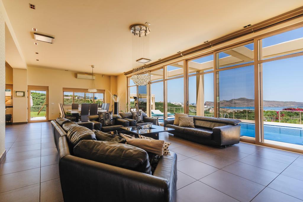 Villa Prigipessa Agia Marina Exteriér fotografie